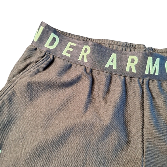 Under Armour shorts - Picture 4 of 7